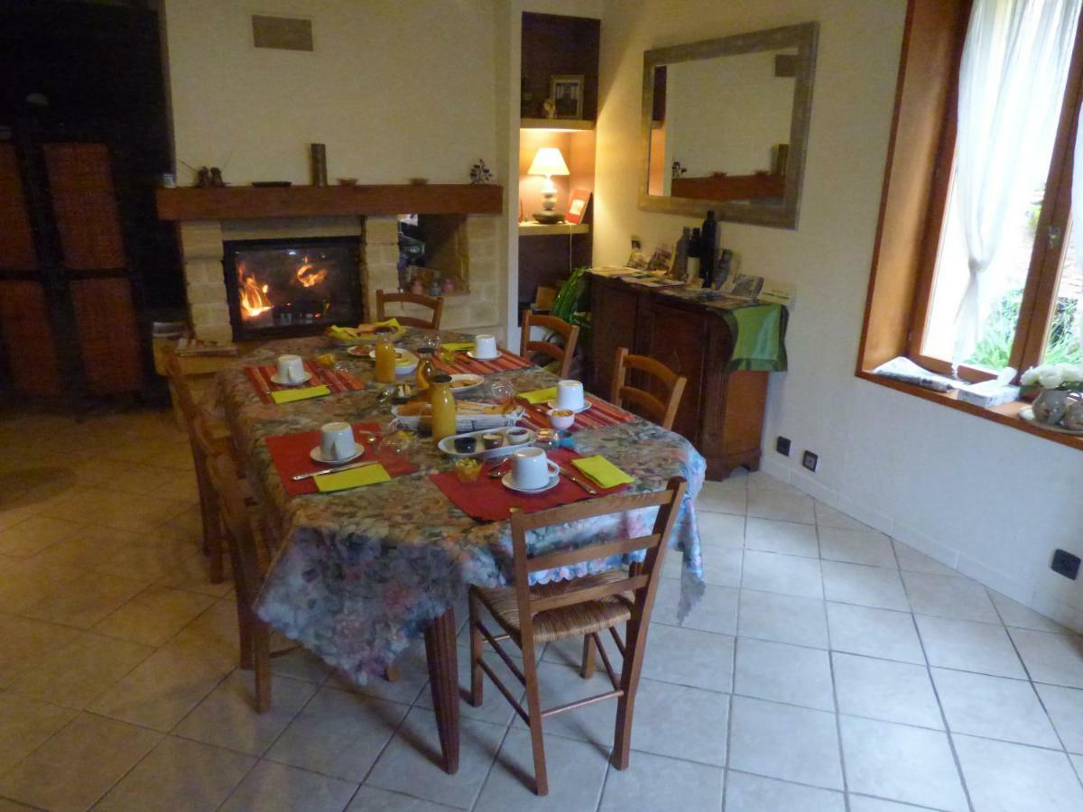 La Bicoque En Puisaye Hotel Saint-Amand-en-Puisaye Buitenkant foto